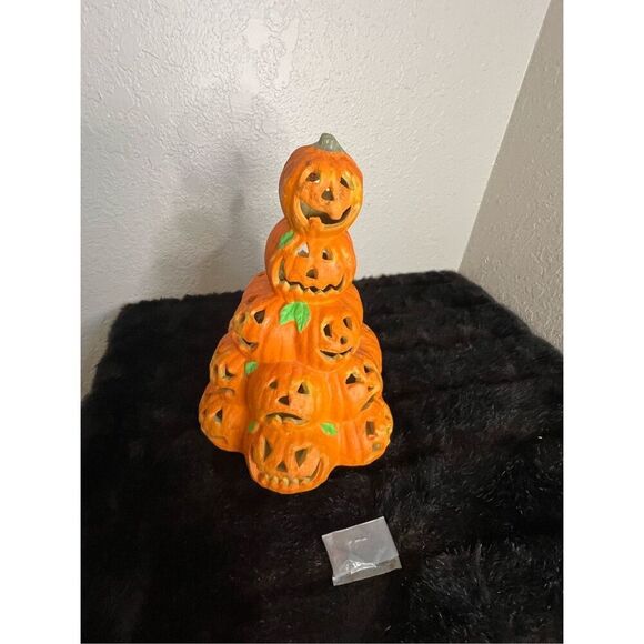 Halloween 11" Stacked Foam Pumpkin Pyramid Lighted Flashing Jack O Lantern - Picture 1 of 3